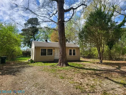 14870 Warwick Blvd, Newport News, VA 23608