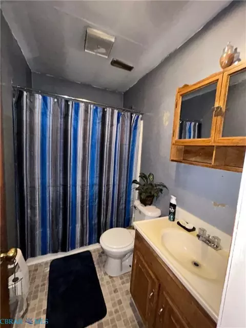Bath - 449 Gaskins Rd, Weems, VA 22576 photo 1 of 2