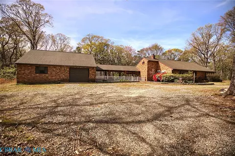 12614 Salem Church Rd, Gloucester, VA 23061
