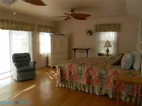 Bedroom - 3851 Old Concord Rd, Gloucester, VA 23061 photo 3 of 4