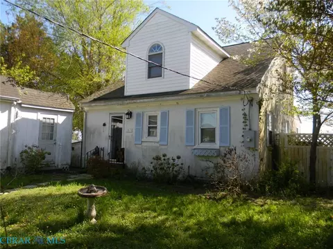 3851 Old Concord Rd, Gloucester, VA 23061