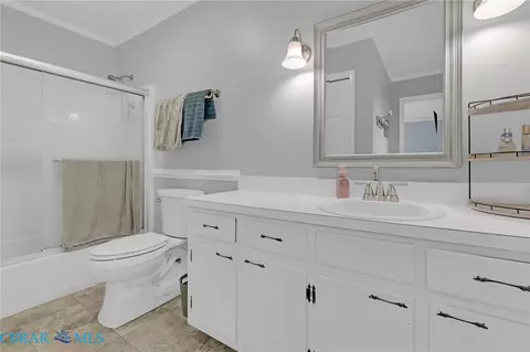 Bath - 1783 Buckley Hall Rd, Dutton, VA 23050 photo 2 of 2