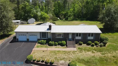 4836 Blackstone Rd, Kenbridge, VA 23944