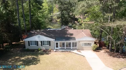 915 Catalina Dr, Newport News, VA 23608