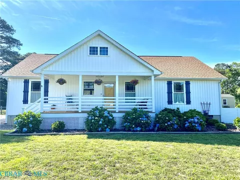 428 Smith Point Rd, Reedville, VA 22539