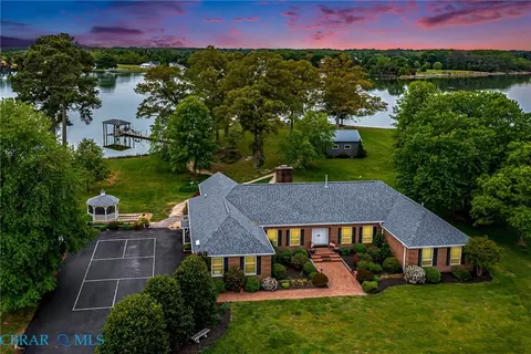 1245 Yeocomico View Dr, Lottsburg, VA 22511