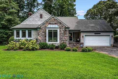 103 Bayview Dr, Lancaster, VA 22503