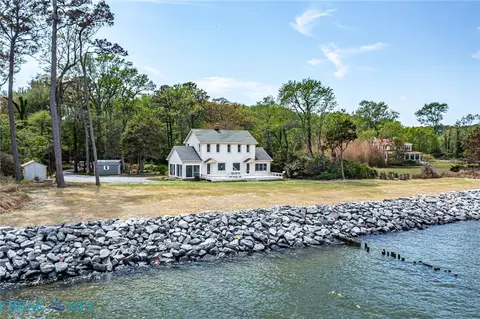 207 Cabell Ln, Heathsville, VA 22473