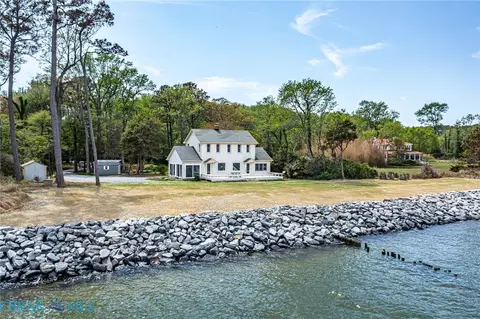 207 Cabell Ln, Heathsville, VA 22473