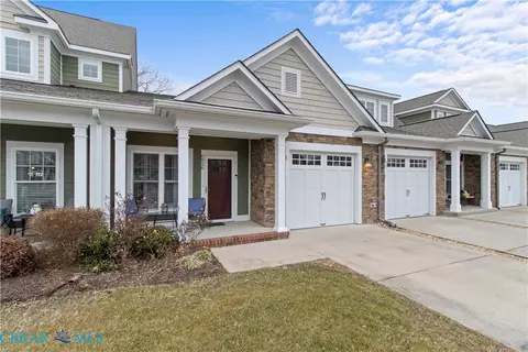 6926 Colemans Crossing Ave, Hayes, VA 23072