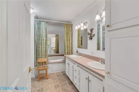 Bath - 1890 Mill Creek Rd, Wake, VA 23176 photo 1 of 4
