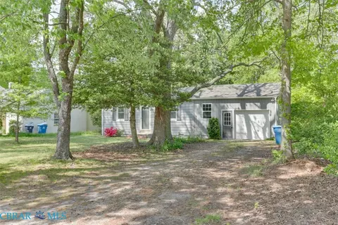 122 Longhill Rd, Williamsburg, VA 23185