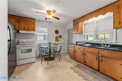 Kitchen - 92 Cherry Dr, Hudgins, VA 23076 photo 1 of 3