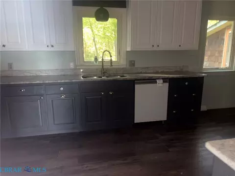 1479 Laurens Rd, Gloucester Point, VA 23062 photo 12