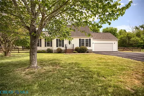 6727 Harvest Cir, Gloucester, VA 23061 photo 2