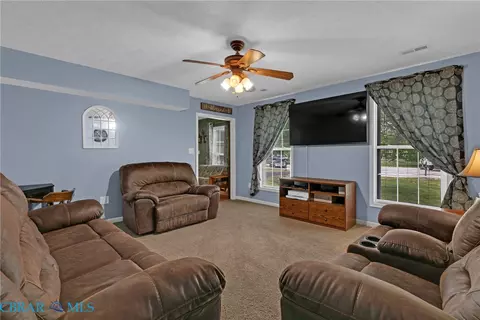 6727 Harvest Cir, Gloucester, VA 23061 photo 14