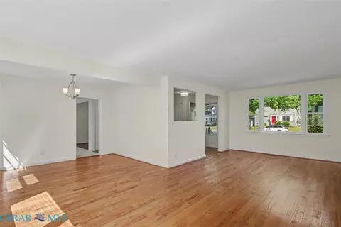 Living - 213 Brooke Dr, Hampton, VA 23669 photo 3 of 10