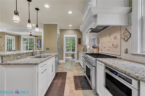 7563 S Shore Dr, Gloucester, VA 23061 photo 12