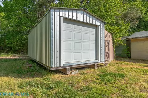 276 Benson Rd, Weems, VA 22576 photo 9