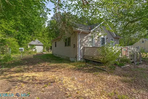 276 Benson Rd, Weems, VA 22576 photo 5