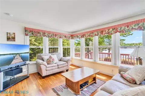 Living - 1121 Browns Ln, Lancaster, VA 22503 photo 4 of 5