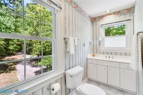 Bath - 1121 Browns Ln, Lancaster, VA 22503 photo 4 of 5