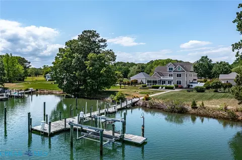 310 Old Point Rd, White Stone, VA 22578