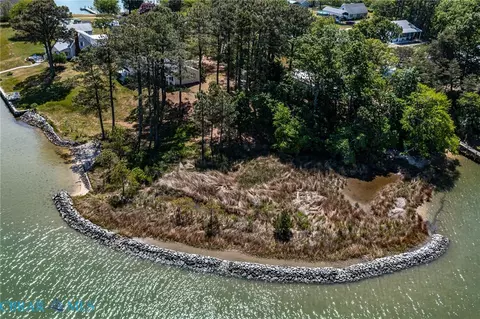 View/Area - 115 Sturgeon Point Loop, Deltaville, VA 23043 photo 3 of 5