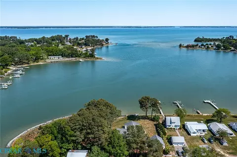 View/Area - 115 Sturgeon Point Loop, Deltaville, VA 23043 photo 4 of 5