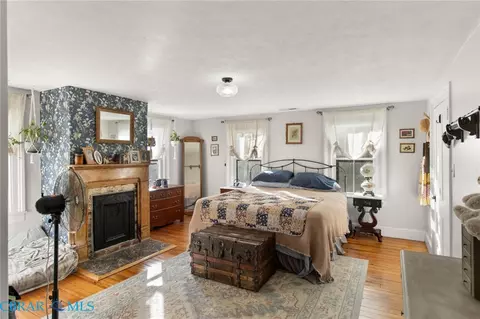 Bedroom - 7377 Old Pinetta Rd, Gloucester, VA 23061 photo 5 of 7