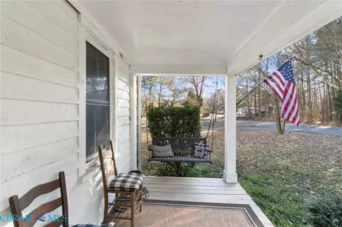 Exterior - 7377 Old Pinetta Rd, Gloucester, VA 23061 photo 5 of 8