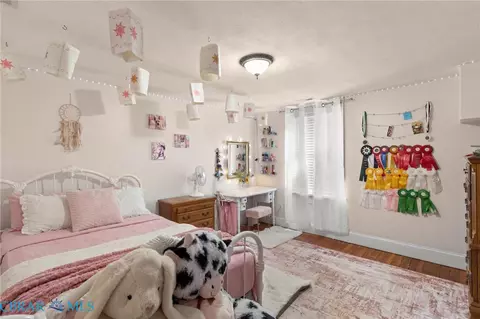 Bedroom - 7377 Old Pinetta Rd, Gloucester, VA 23061 photo 6 of 7