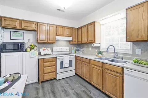 Kitchen - 81 Easy St, Dutton, VA 23050 photo 2 of 2