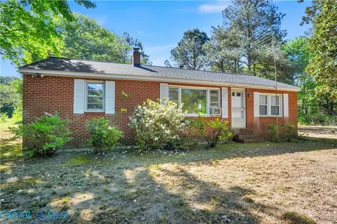Exterior - 6666 Riverview Inn Ln, Gloucester, VA 23061 photo 6 of 8
