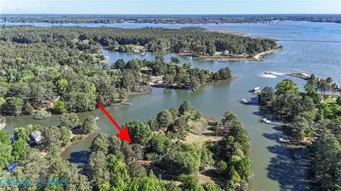 View/Area - 6666 Riverview Inn Ln, Gloucester, VA 23061 photo 2 of 7