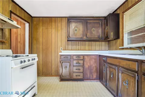 Kitchen - 6666 Riverview Inn Ln, Gloucester, VA 23061 photo 2 of 3