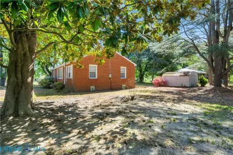 Exterior - 6666 Riverview Inn Ln, Gloucester, VA 23061 photo 5 of 8