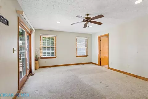Living - 4202 Hall Oaks Dr, Gloucester, VA 23061 photo 4 of 4