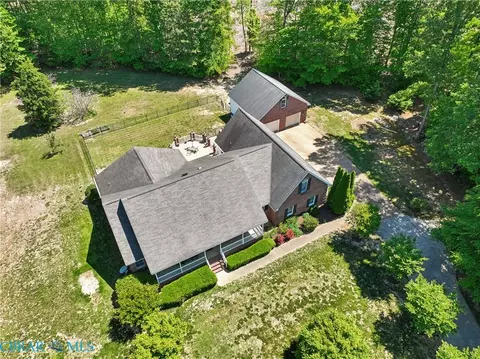 View/Area - 4202 Hall Oaks Dr, Gloucester, VA 23061 photo 1 of 1