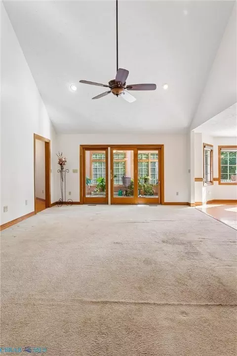Living - 4202 Hall Oaks Dr, Gloucester, VA 23061 photo 2 of 4