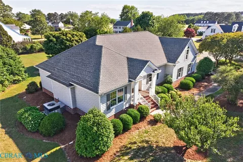 8270 Little England Rd, Hayes, VA 23072