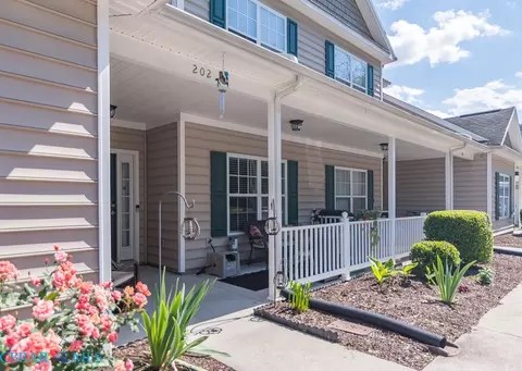 202 Patriots Village Ct, West Point, VA 23181