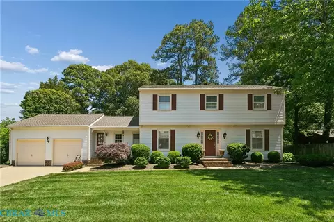 10 Plantation Rd, Newport News, VA 23602