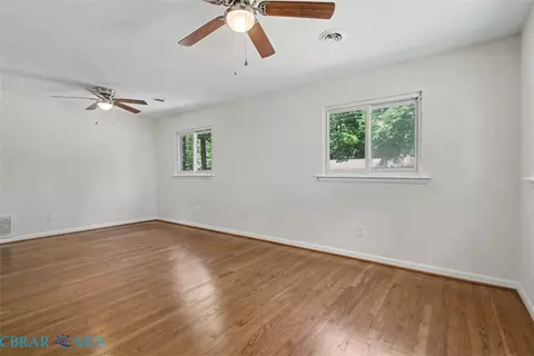 Living - 47 Azalea Dr, Hampton, VA 23669 photo 5 of 5