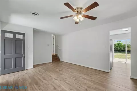 47 Azalea Dr, Hampton, VA 23669 photo 8