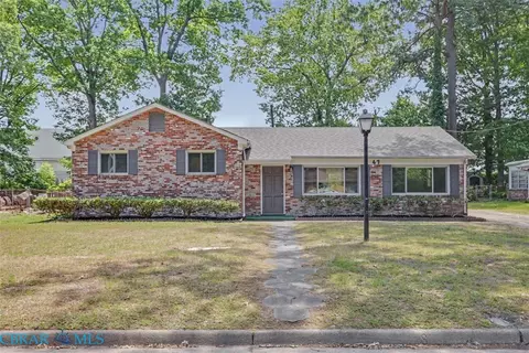 47 Azalea Dr, Hampton, VA 23669 photo 2