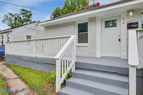 Exterior - 615 Bell St, Hampton, VA 23661 photo 5 of 11
