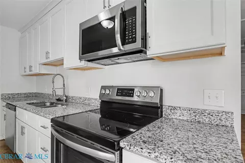 Kitchen - 615 Bell St, Hampton, VA 23661 photo 2 of 2