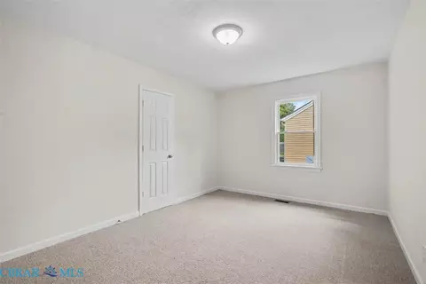 Bedroom - 615 Bell St, Hampton, VA 23661 photo 6 of 7