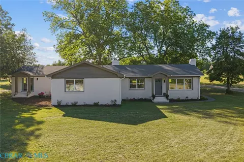 249 Ottoman Ferry Rd, Lancaster, VA 22503